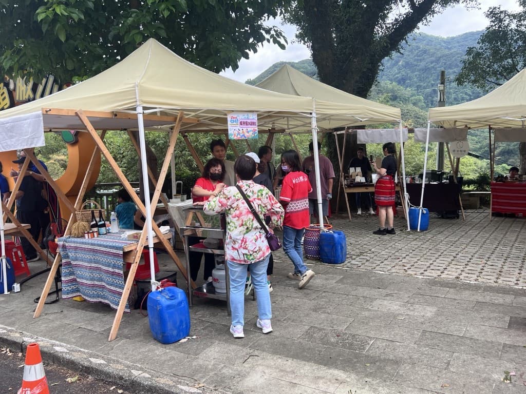 探索任務也與地方店家、商圈優惠及活動串聯,讓旅客在完成任務之後繼續走進地方。