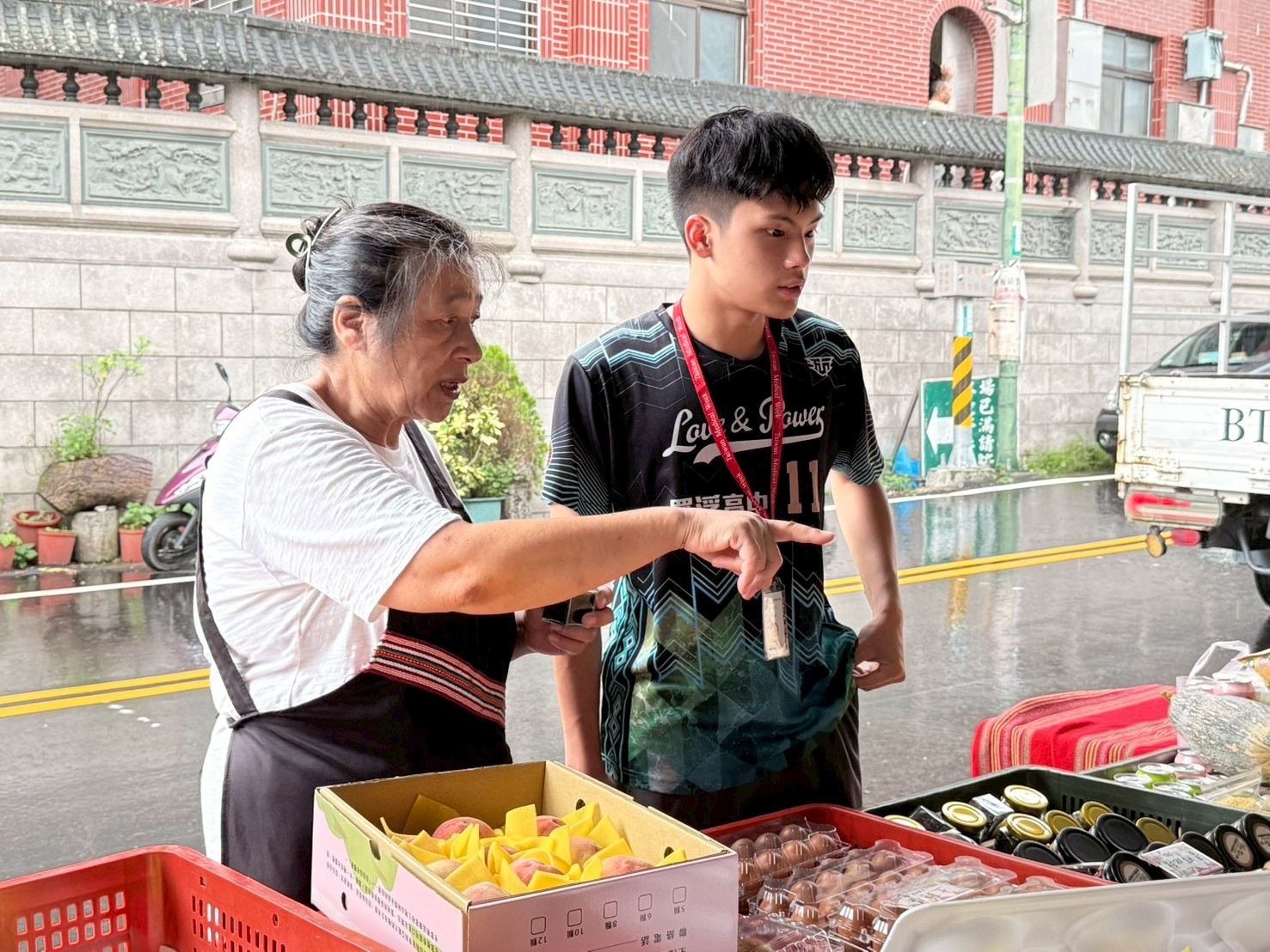 青年至角板山商圈店家採購