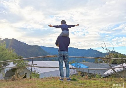 烤全雞吃起來！桃園豪華露營住「南非狩獵帳」　還能體驗泰雅族獵人行程